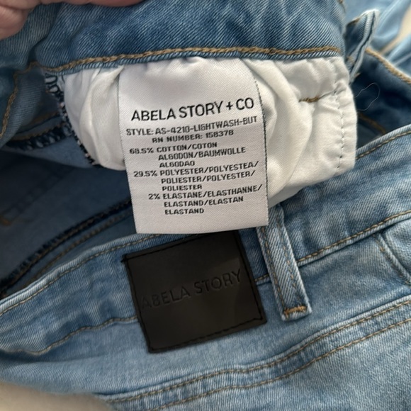 Abela Story & Co boutique custom skinny jean-light wash-size 7- Great Co… - Picture 6 of 8